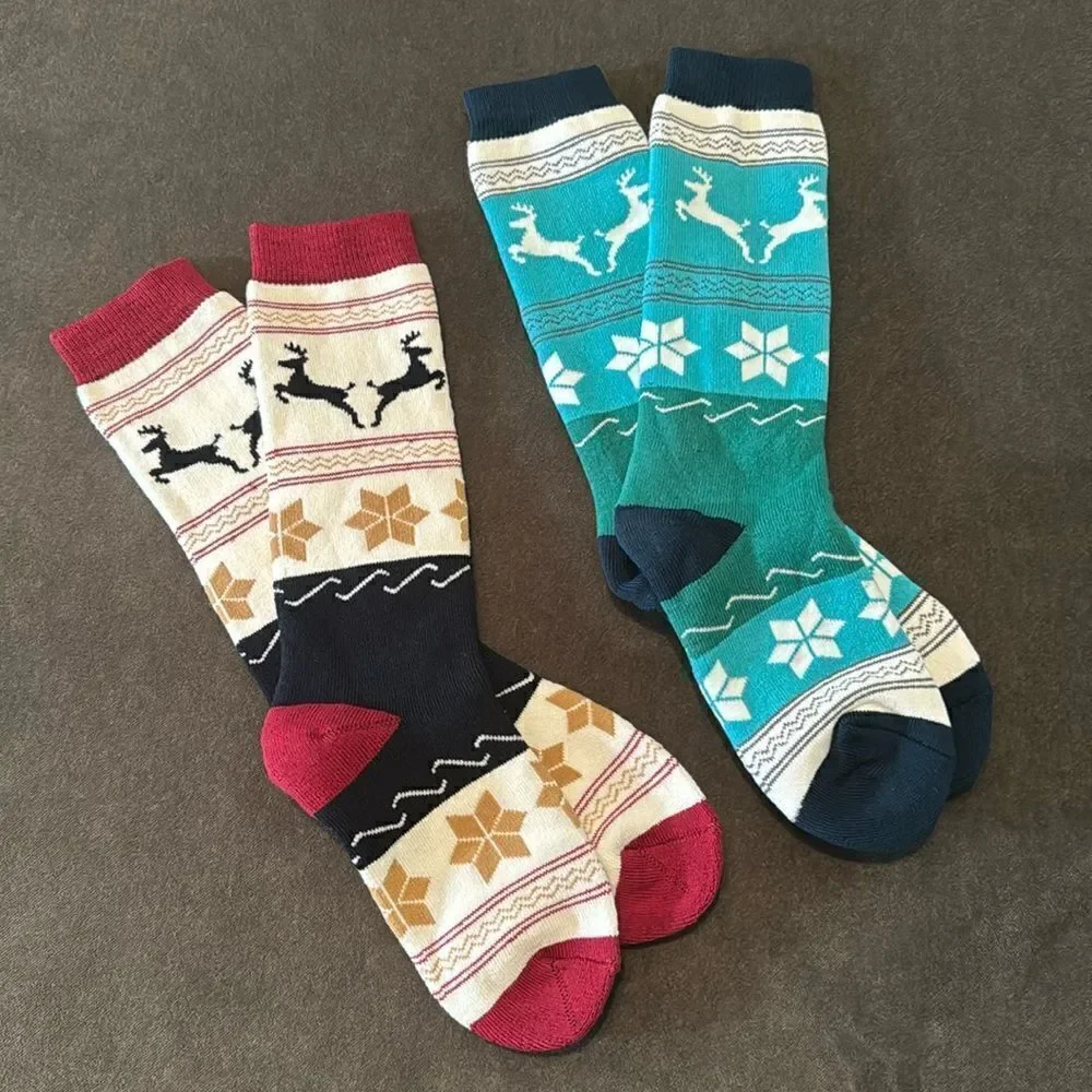 Kids Unisex Winter Snow Ski Socks 2 Pairs Cute Reindeer Design Size Medium NEW